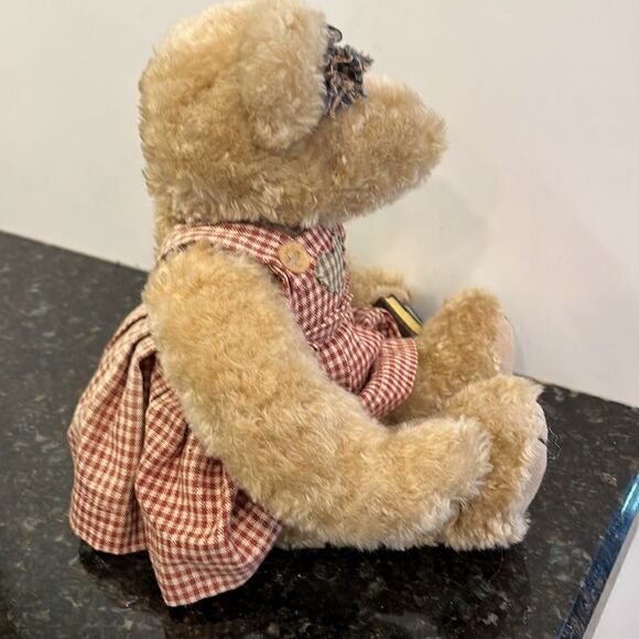 Avon Canada Bear Jointed Girl English French Books. Size 12”. Fully Jointed💕 - Picture 6 of 10